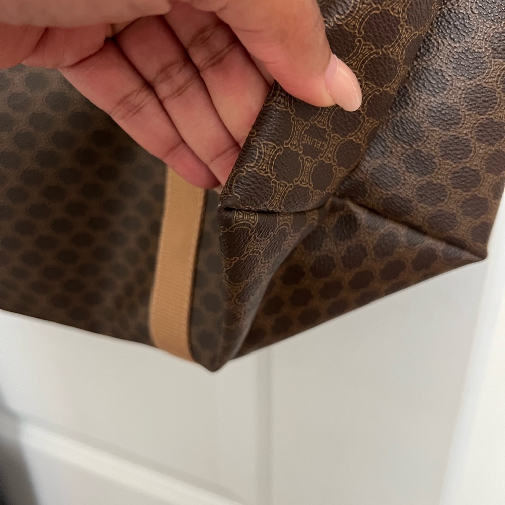 Beautiful Authentic Celine tote - Picture 6 of 13